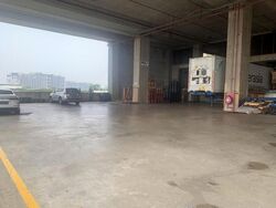 Gul Way (D22), Warehouse #626860181